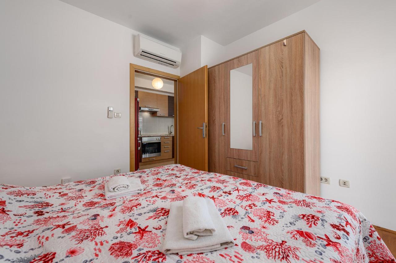 Apartment Ares 14 - Umag Center Buitenkant foto